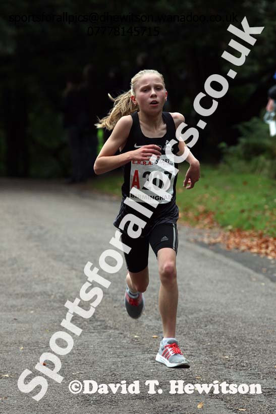 Girls under-13s ERRA Road Relays, Sutton Coldifield, Birmingham. Photo: David T. Hewitson/Sports for All Pics